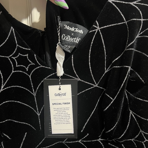 Collectif x Modcloth | Spinning in Style Spiderwebs Maxi Dress size 16 NWT - Picture 6 of 6